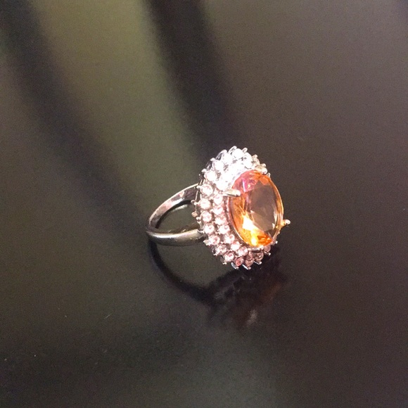 ❤️Citrine Gem Ring with Halo white Sapphires around Size 7 - Picture 7 of 9